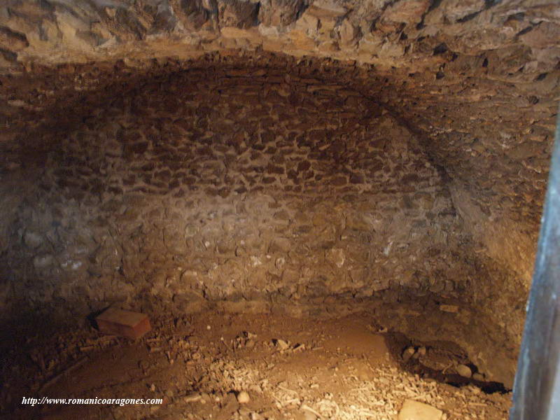 CRIPTA MEDIEVAL CON RESTOS SEOS